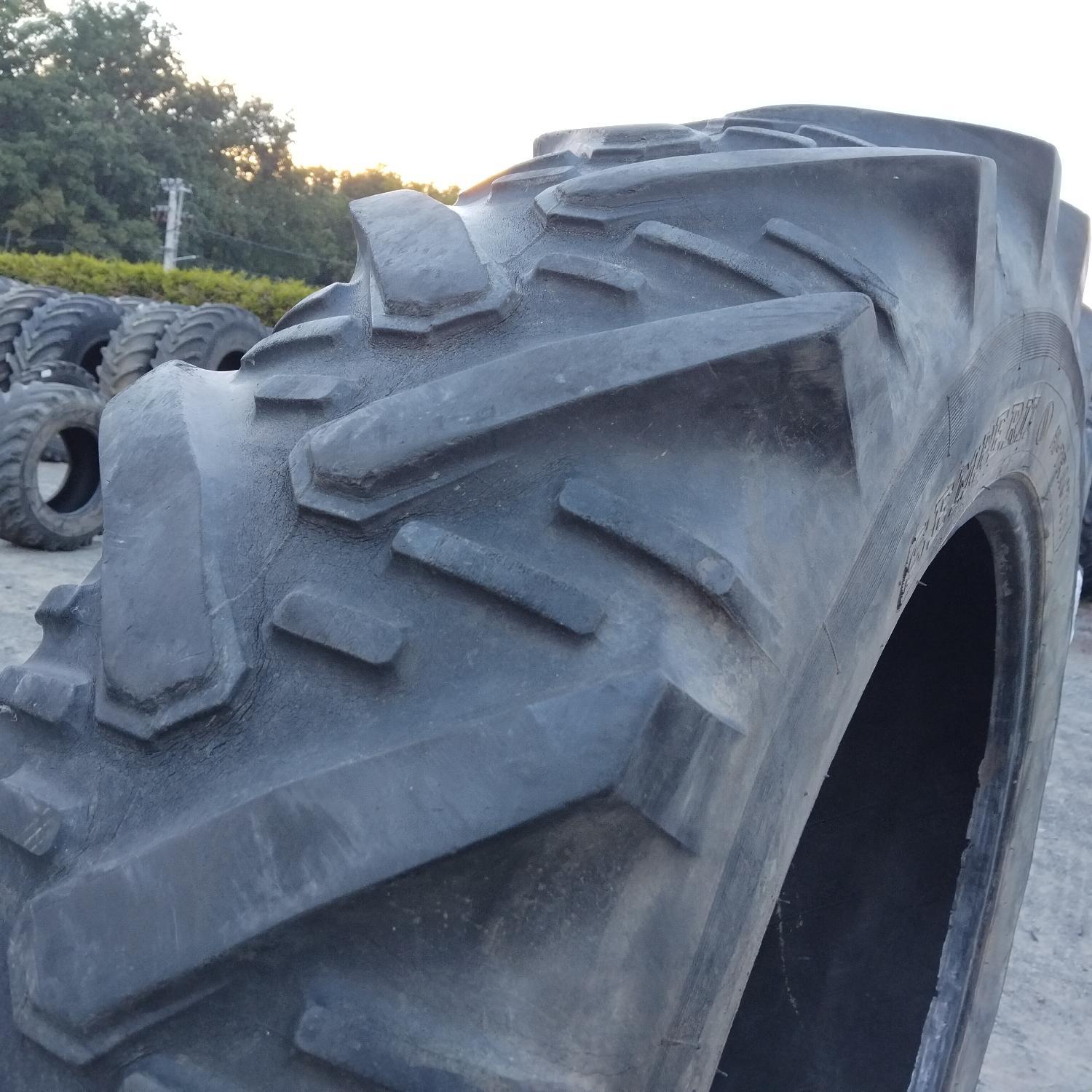  Cauciucuri 13.6R36 (340/85R36) Semperit
