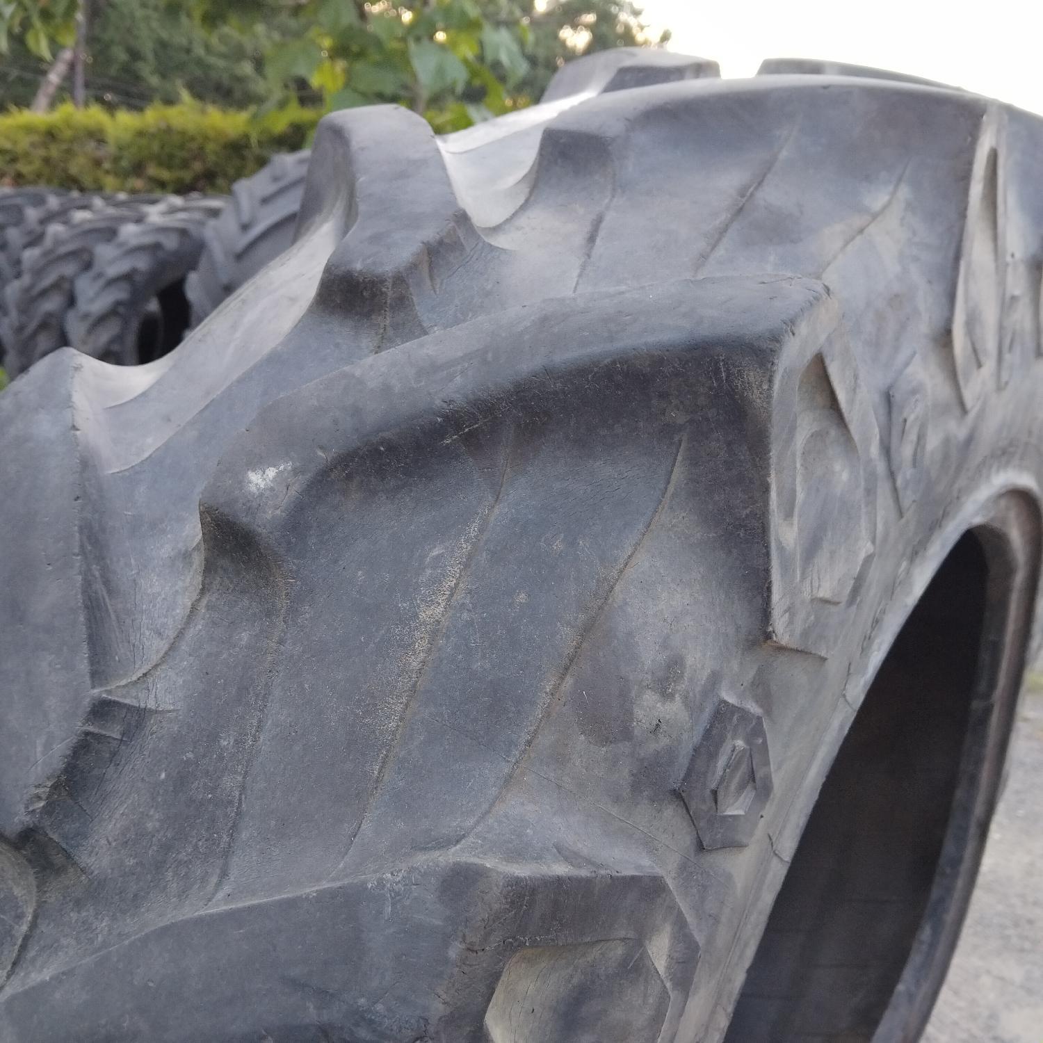  Cauciucuri 13.6R28 (340/85R28) Pirelli
