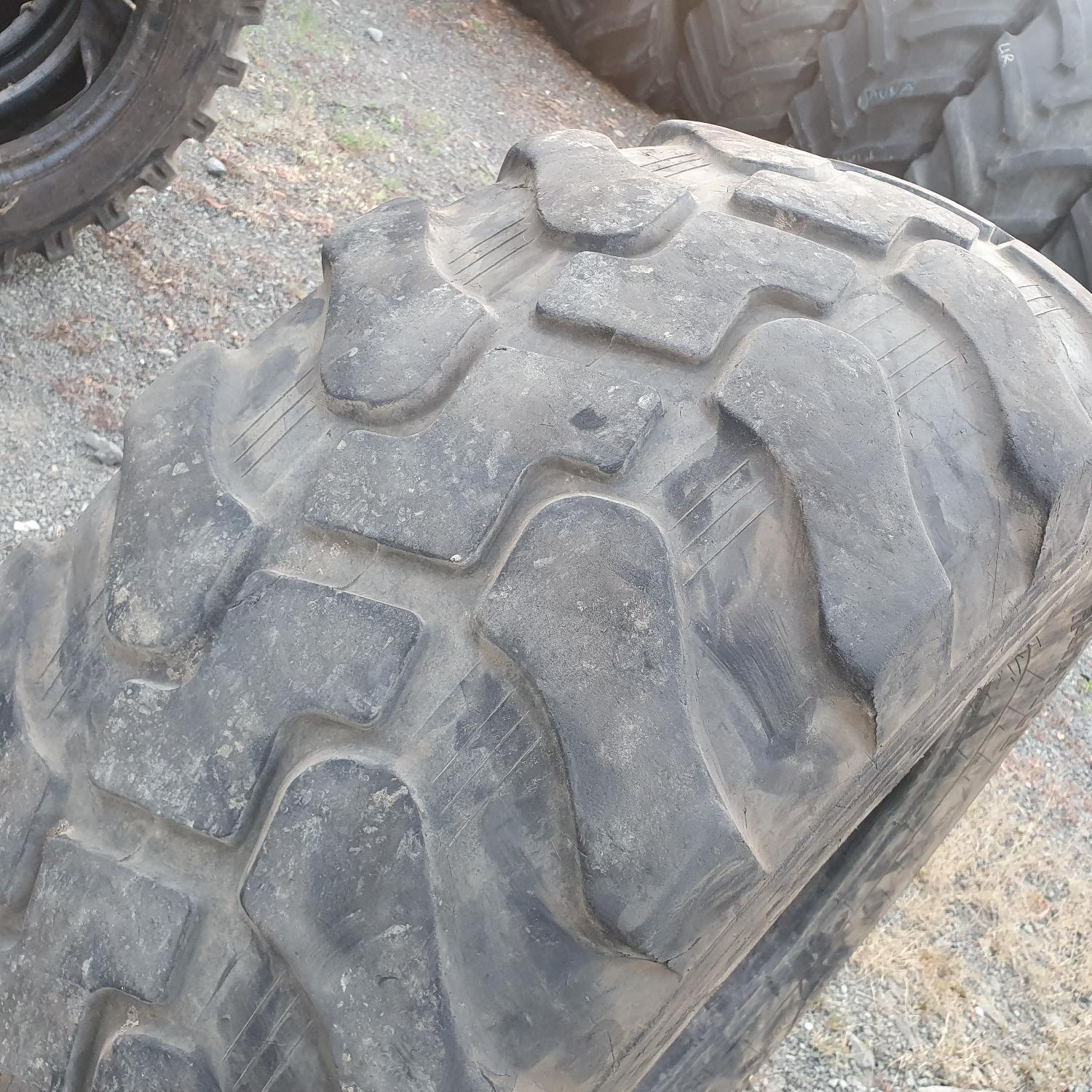  Cauciucuri 405/70R18  Alliance