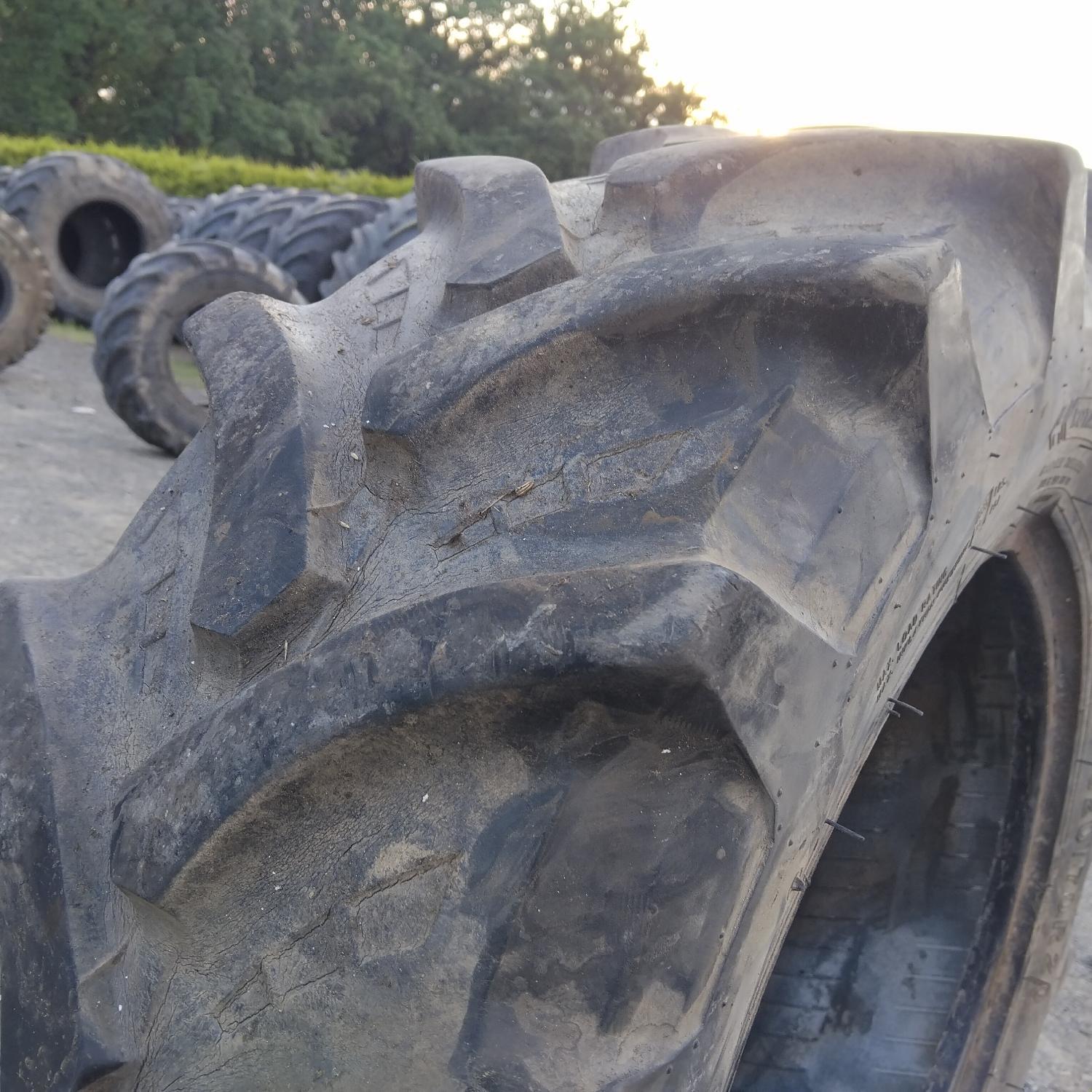  Cauciucuri 320/70R20  Petlas