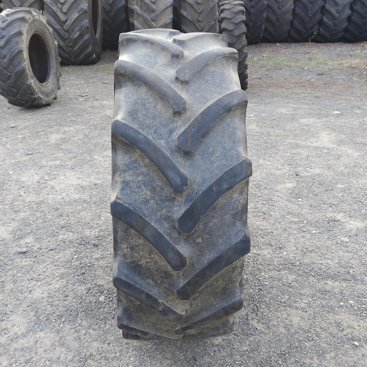  Cauciucuri 300/70R20  Continental