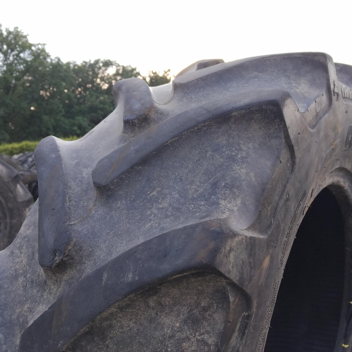  Cauciucuri 300/70R20  Continental