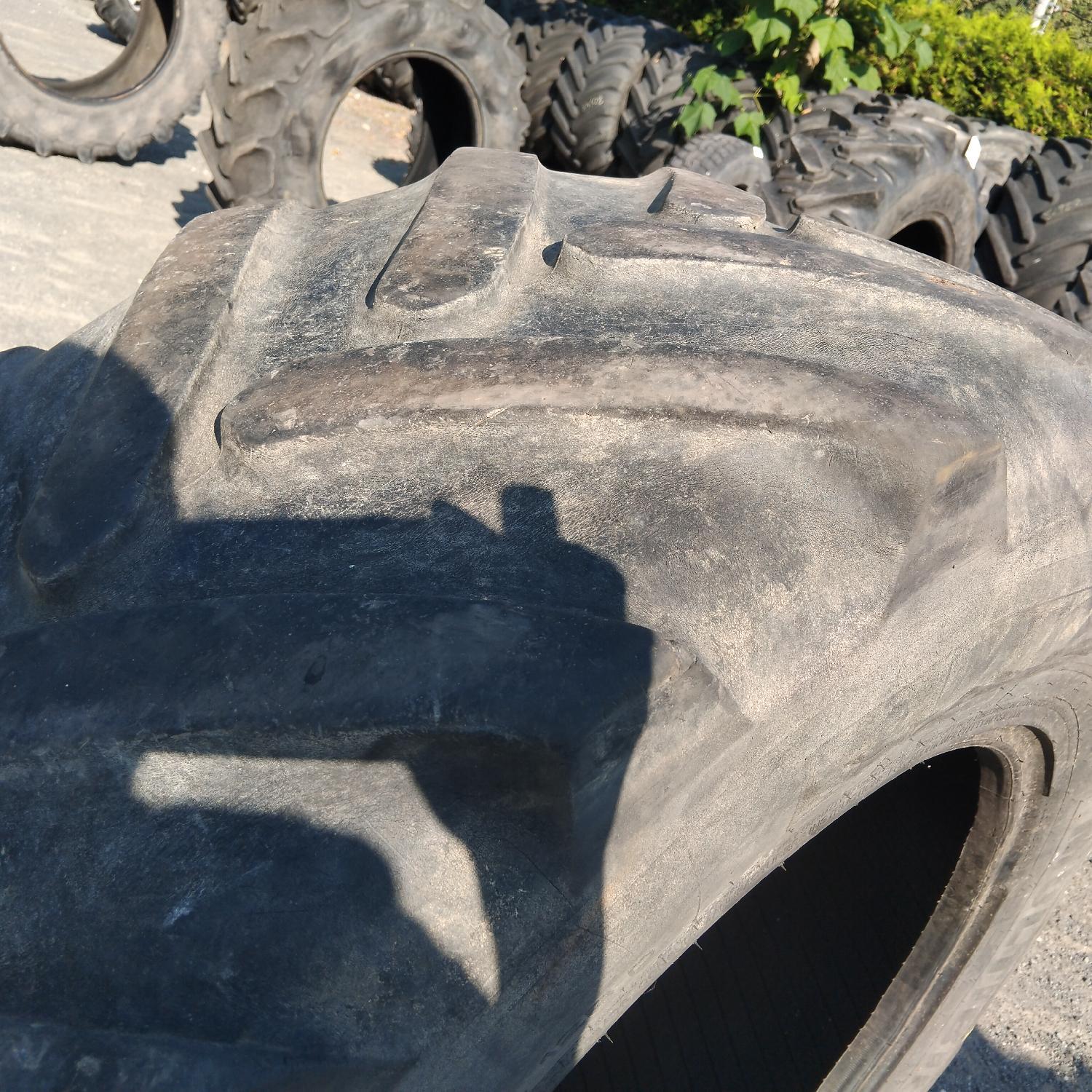  Cauciucuri 440/65R24  Michelin