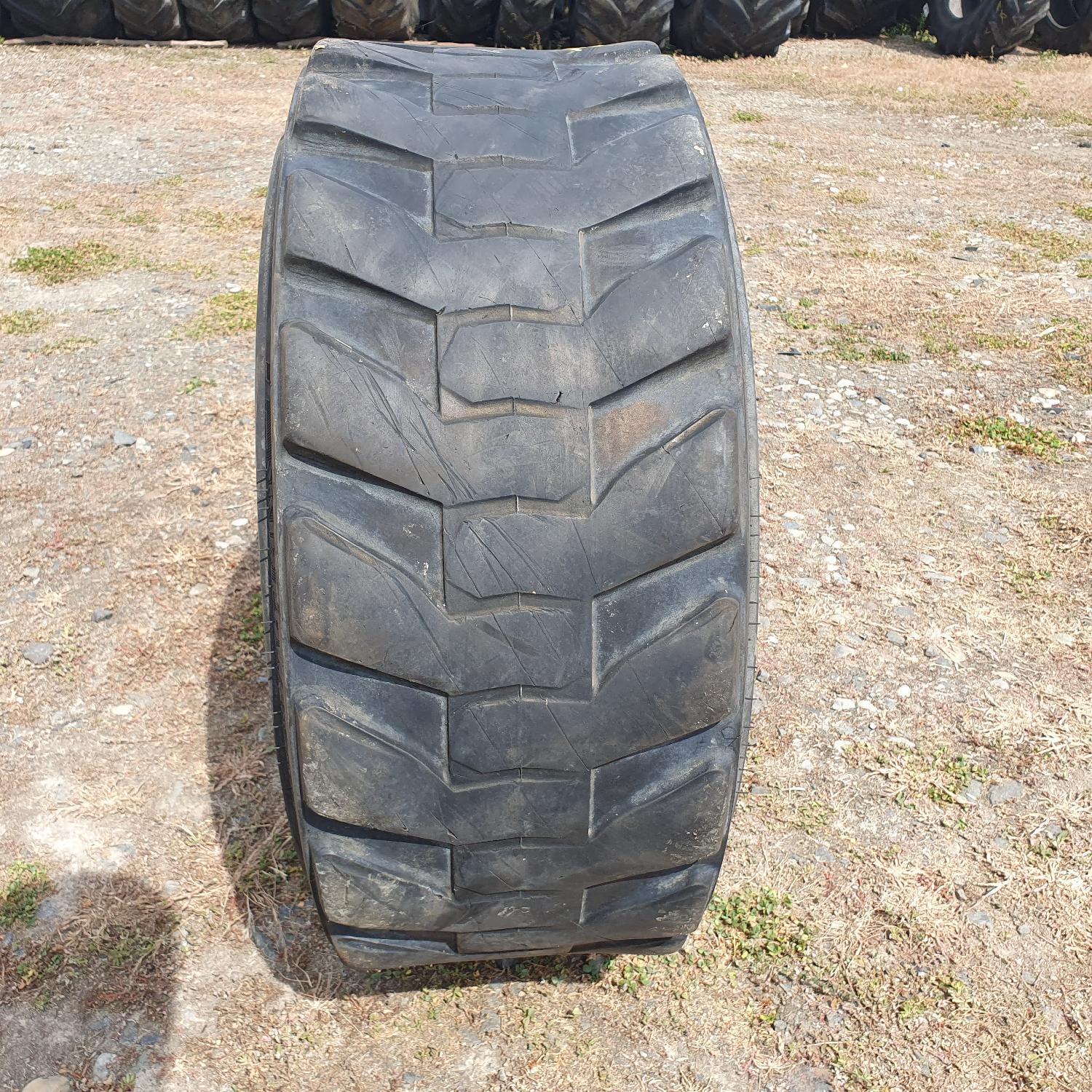  Cauciucuri 10-16.5  Bkt