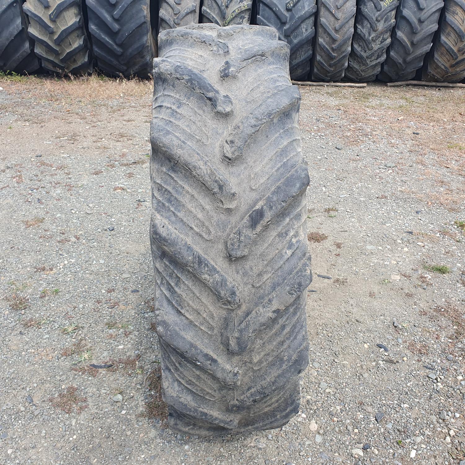  Cauciucuri 12.4R24 (320/85R24) Taurus