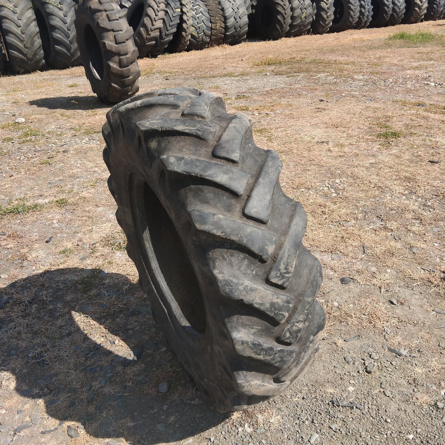  Cauciucuri 10.5-18 (10.5/80R18) Semperit