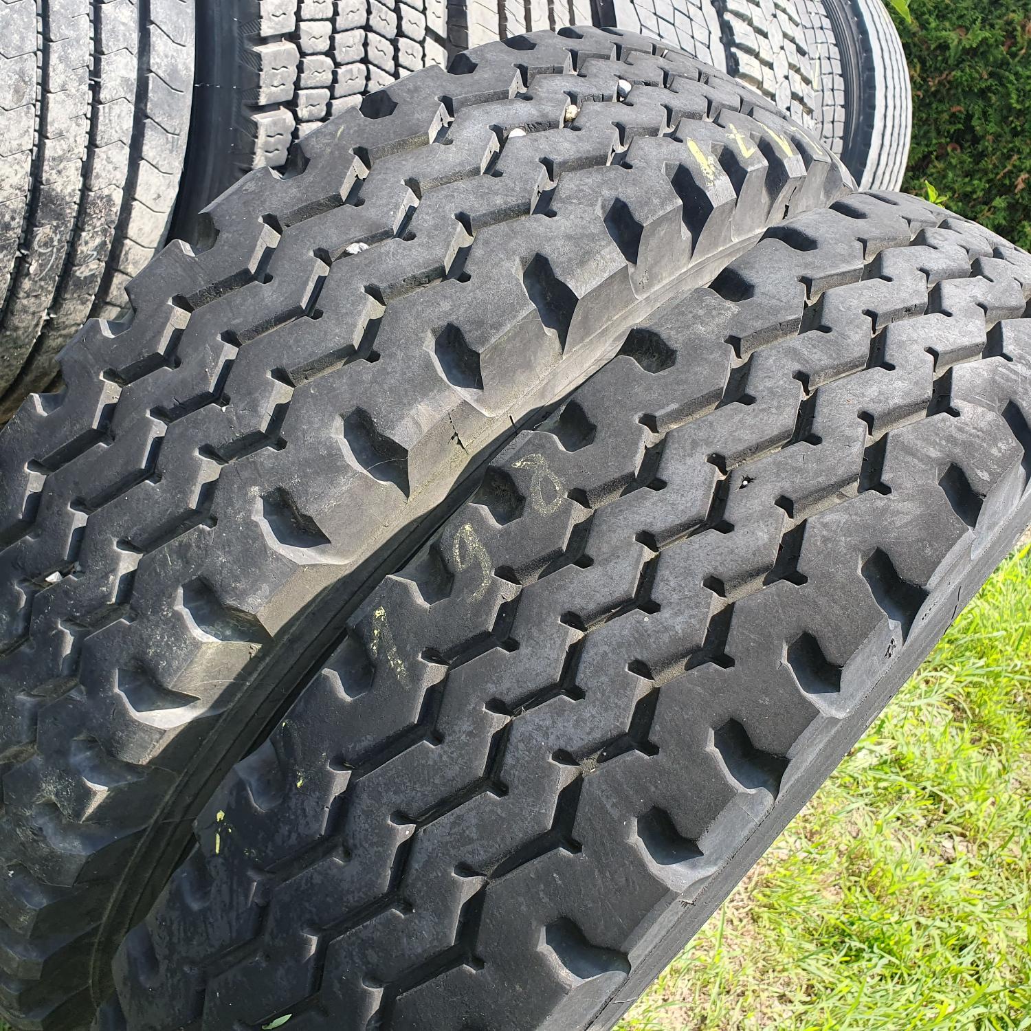  Cauciucuri 9R22.5  Michelin