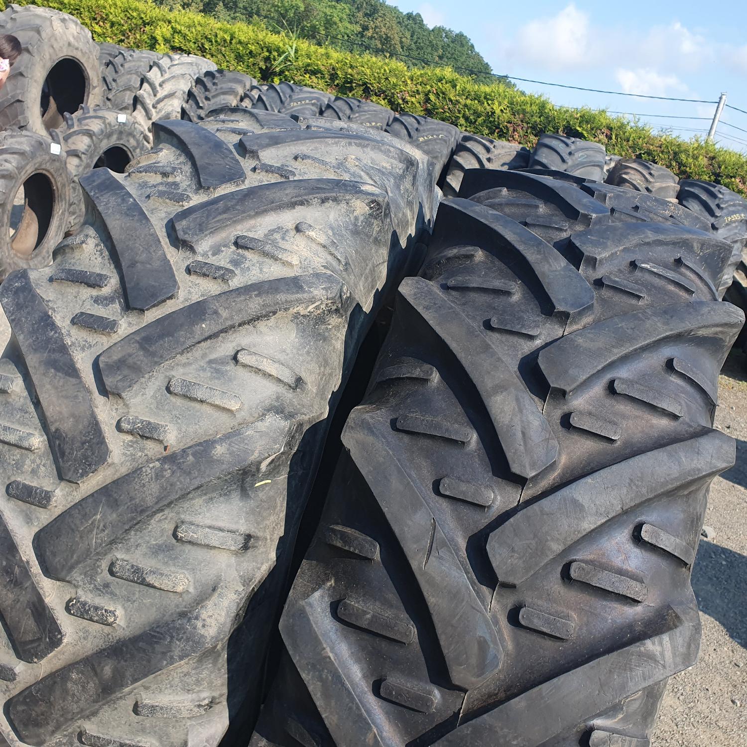  Cauciucuri 16.9R30 (420/85R30) Kleber