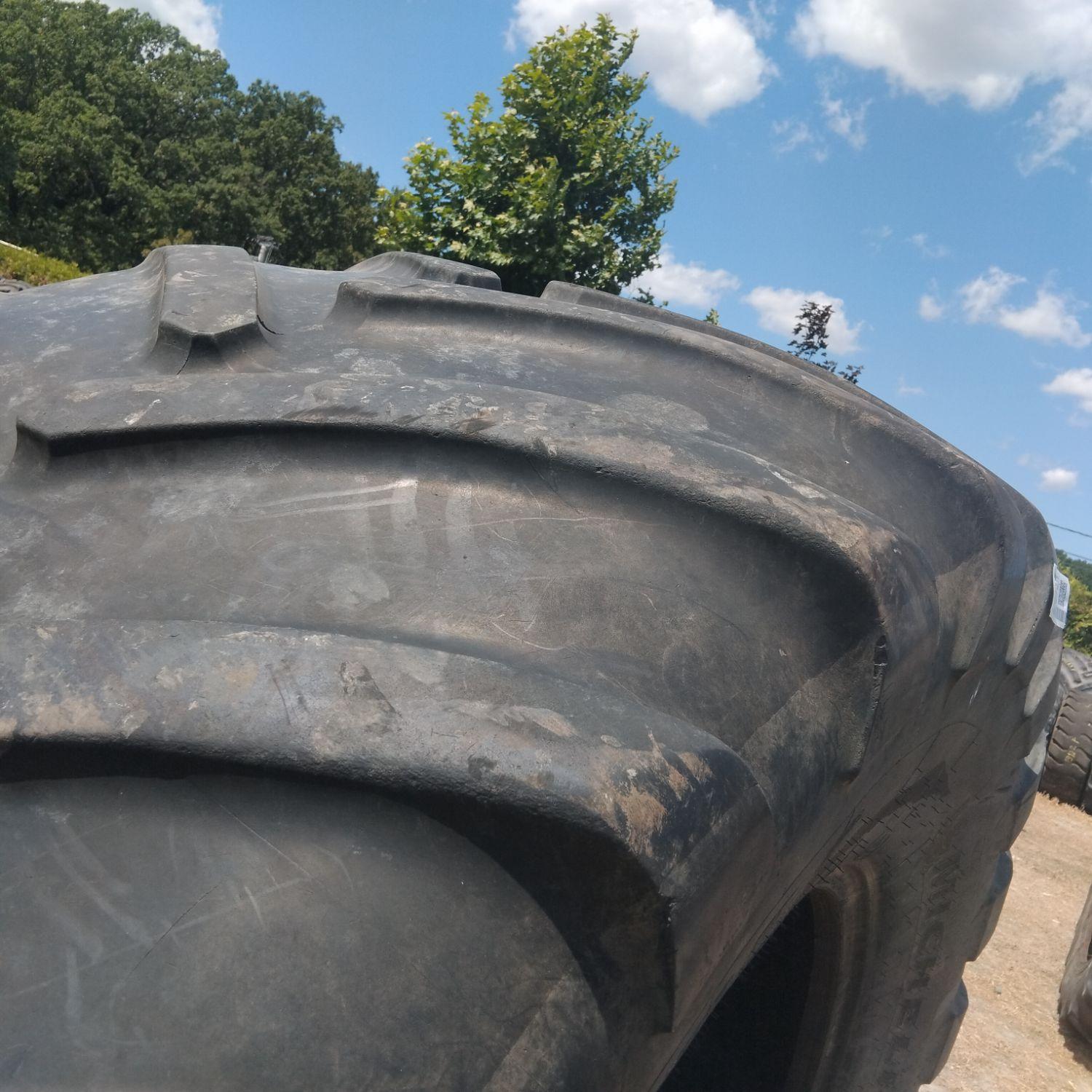  Cauciucuri 1050/50R32  Michelin