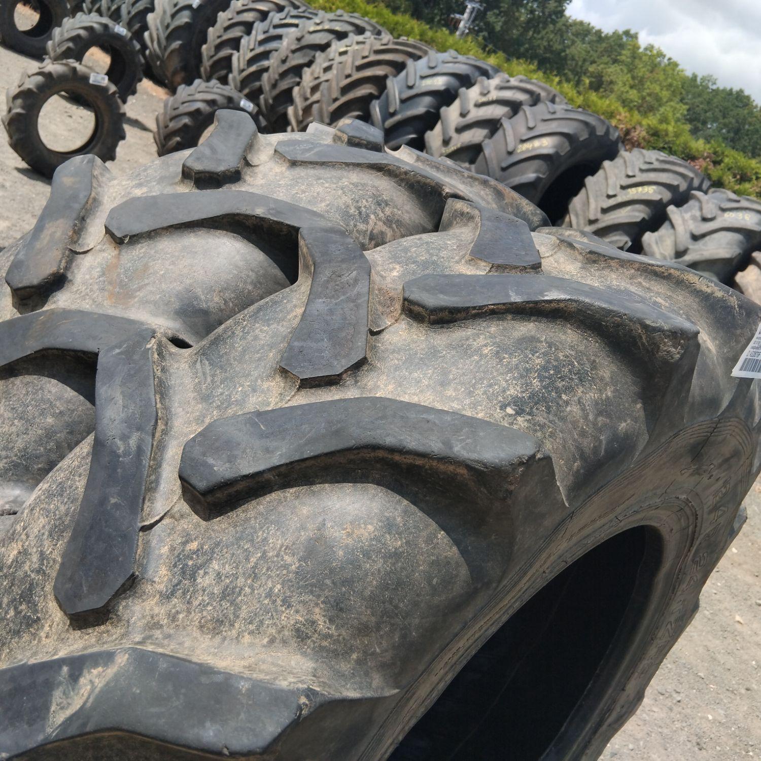  Cauciucuri 12.4R24 (320/85R24) Barum