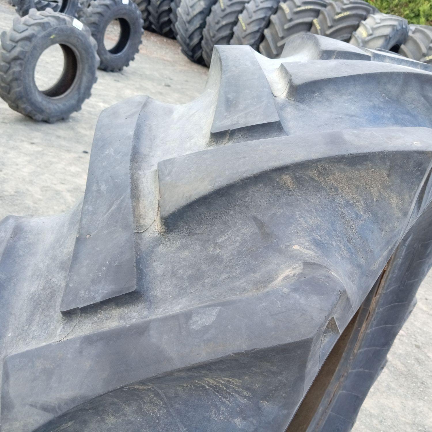  Cauciucuri 16.9-30 (420/85R30) Semperit
