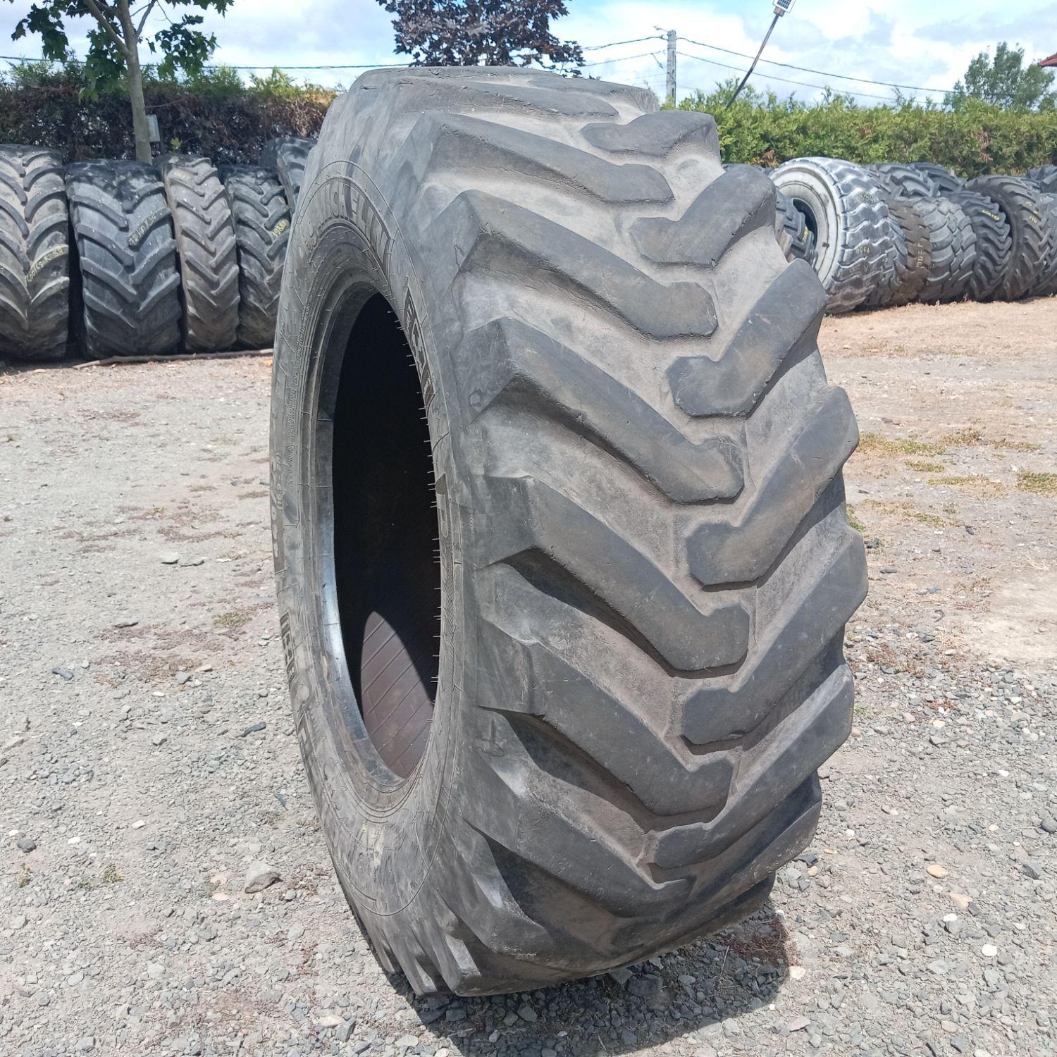  Cauciucuri 440/80-28 (16.9R28) Michelin