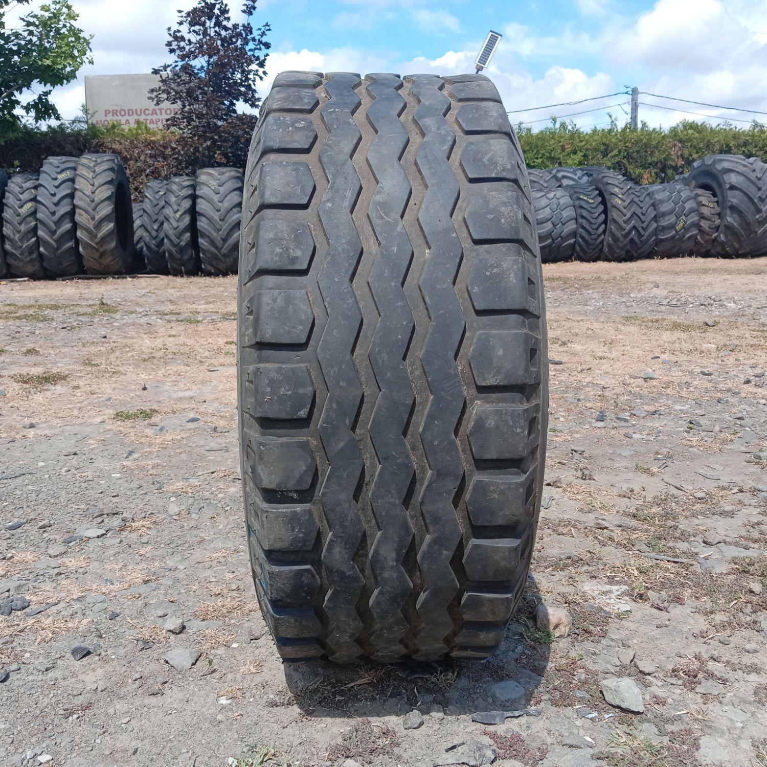  Cauciucuri 13.0/65-18 (325/65R18) Implement