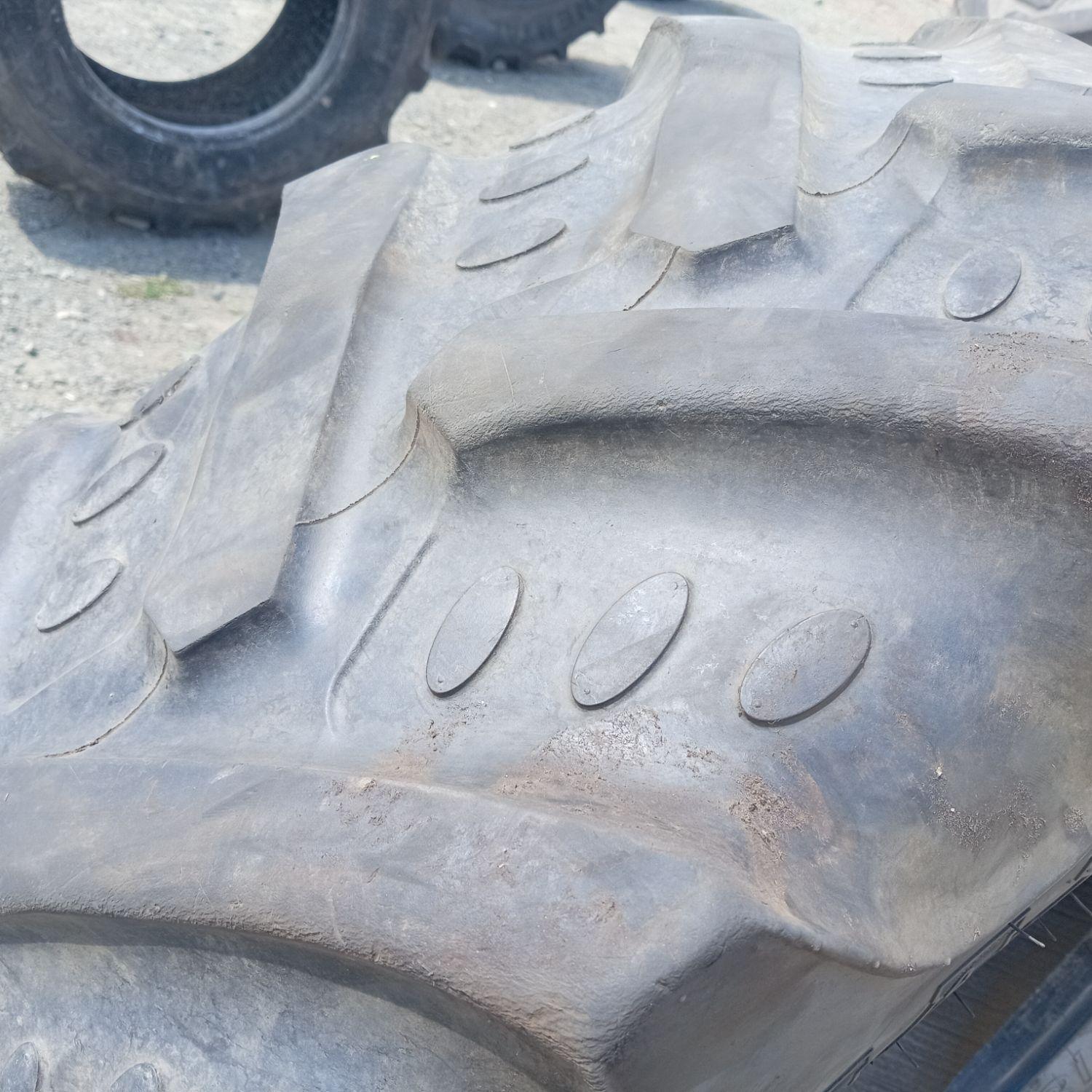  Cauciucuri 380/85R24 (14.9R24) Bkt