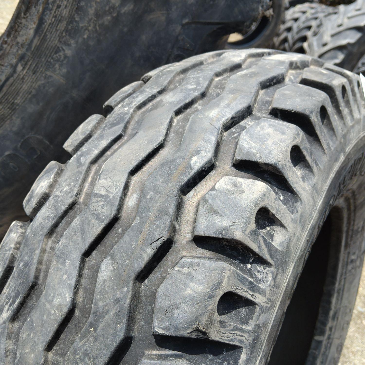  Cauciucuri 10.0/75-15.3 (260/70R15.3) Semperit