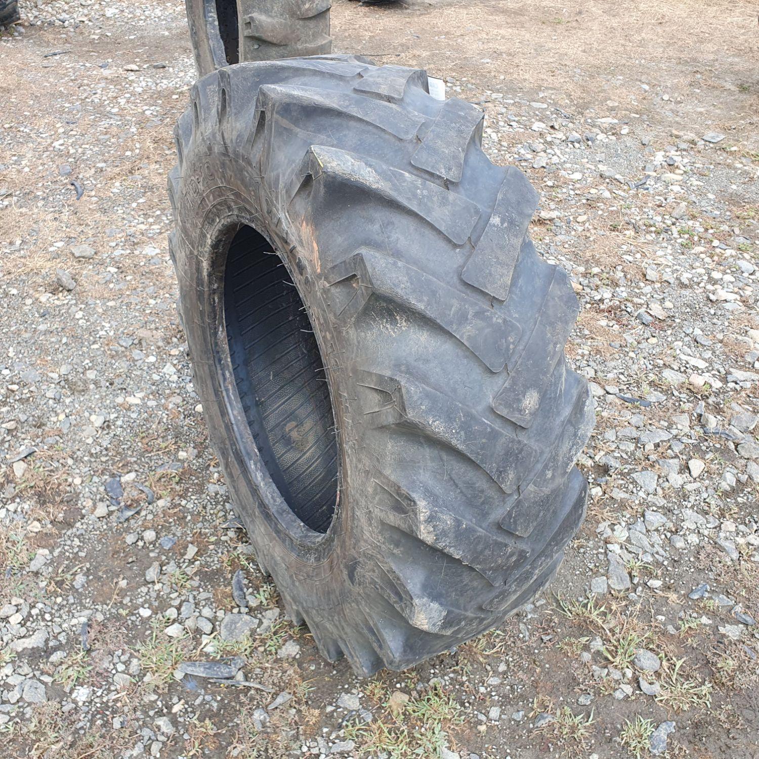  Cauciucuri 275/80-18 (10.5R18) Mitas
