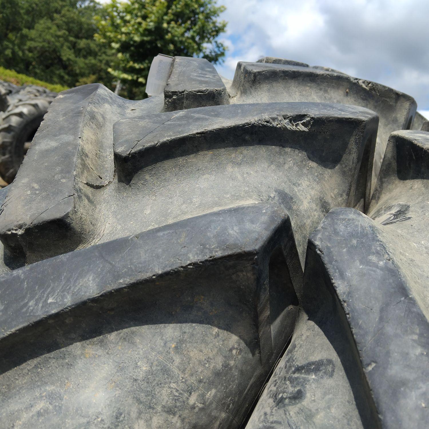  Cauciucuri 12.4-28 (320/85R28) Semperit
