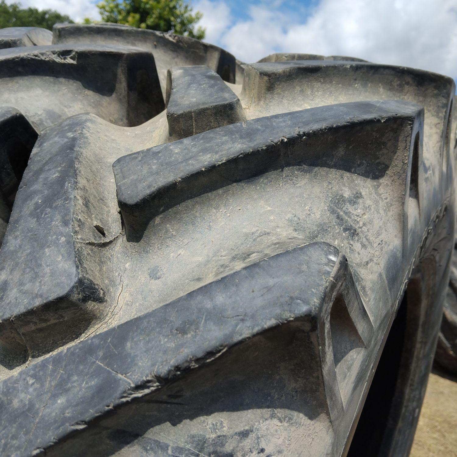  Cauciucuri 12.4-28 (320/85R28) Semperit