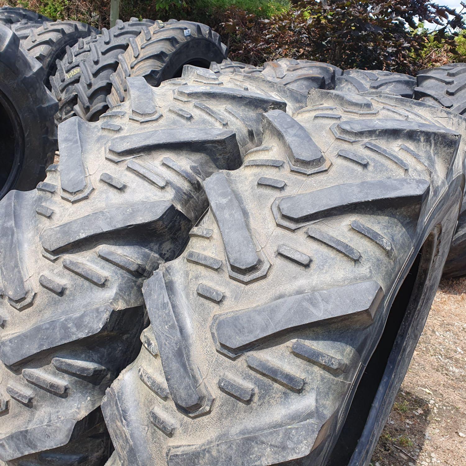  Cauciucuri 14.9R30 (380/85R30) Semperit