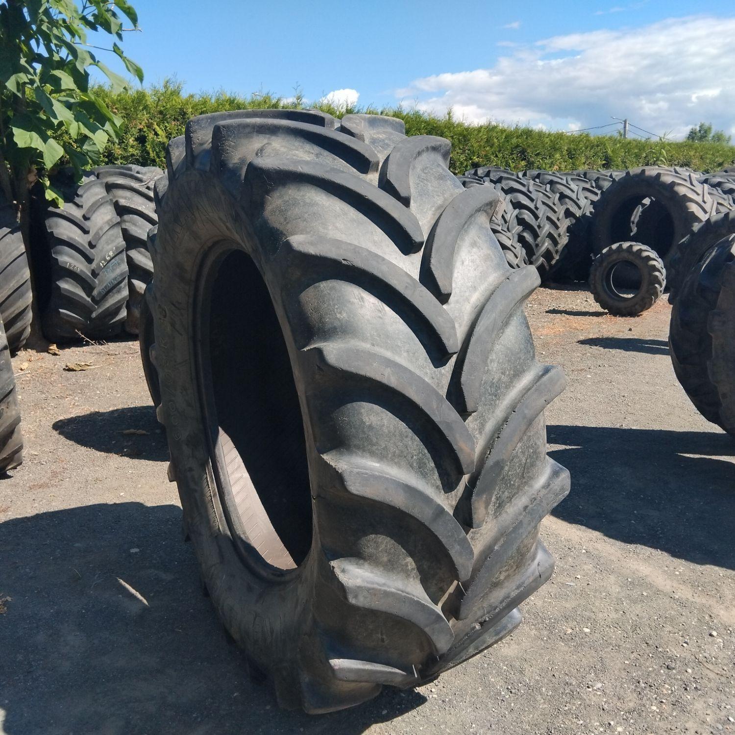  Cauciucuri 600/65R38  Vredestein