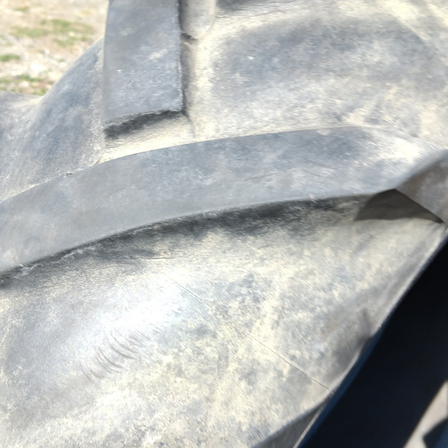Anvelope 12.4-32 (320/85R32)  Cultor