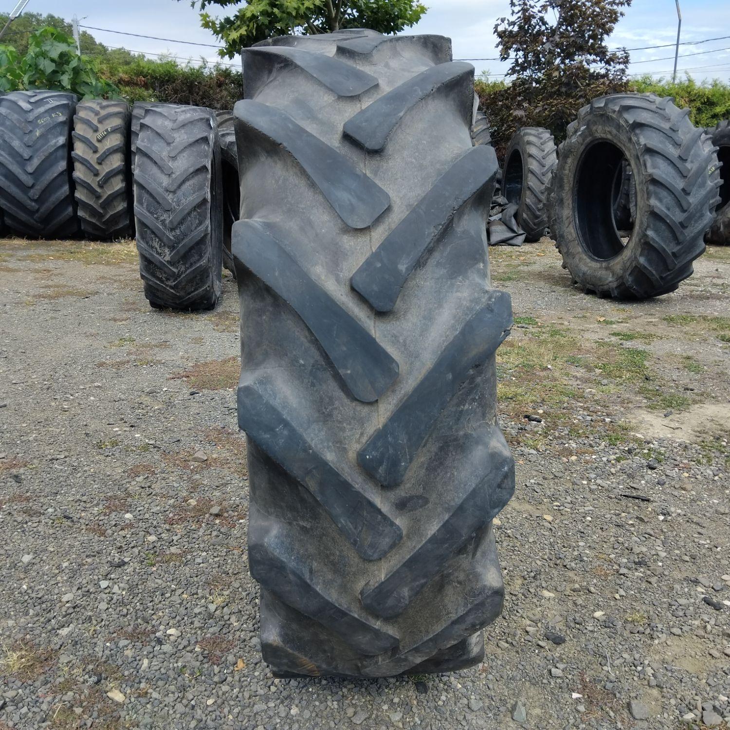  Cauciucuri 16.9-30 (420/85R30) Semperit