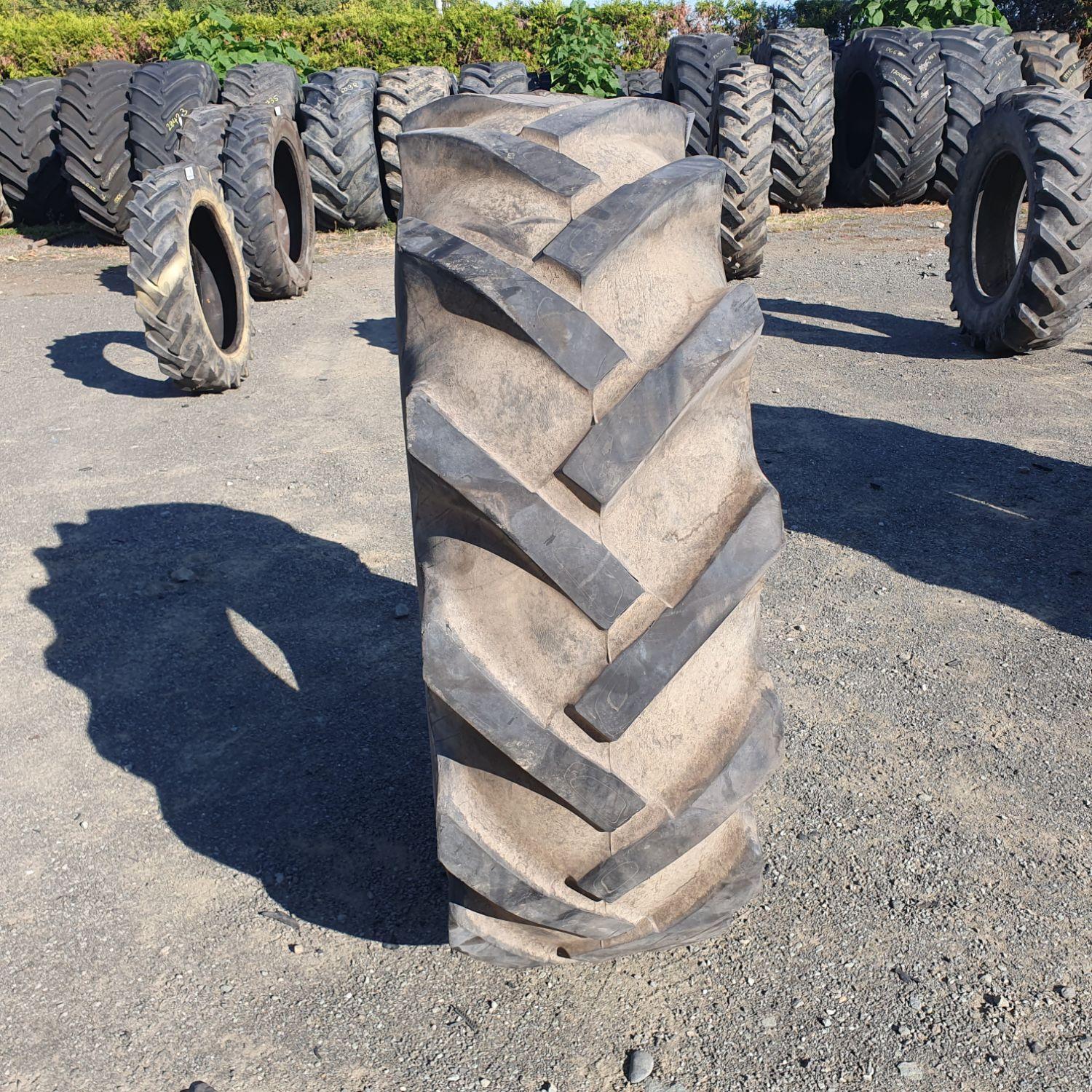  Cauciucuri 18.4-26  Dunlop