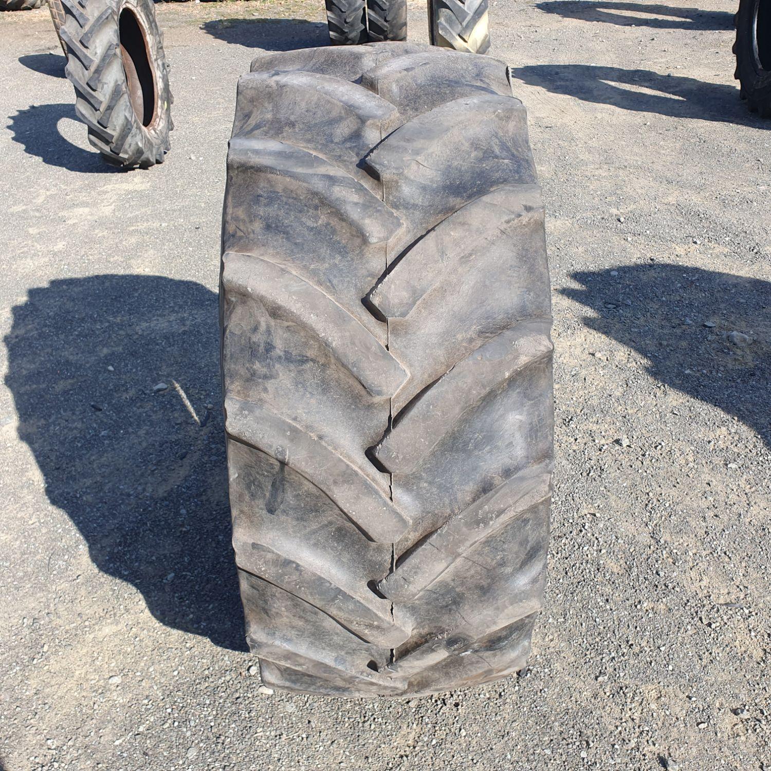  Cauciucuri 440/65R24  Mitas