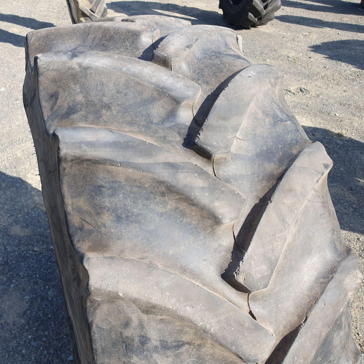  Cauciucuri 440/65R24  Mitas