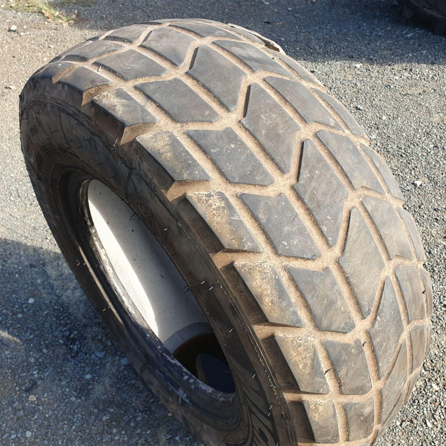  Cauciucuri 270/65R16  Michelin