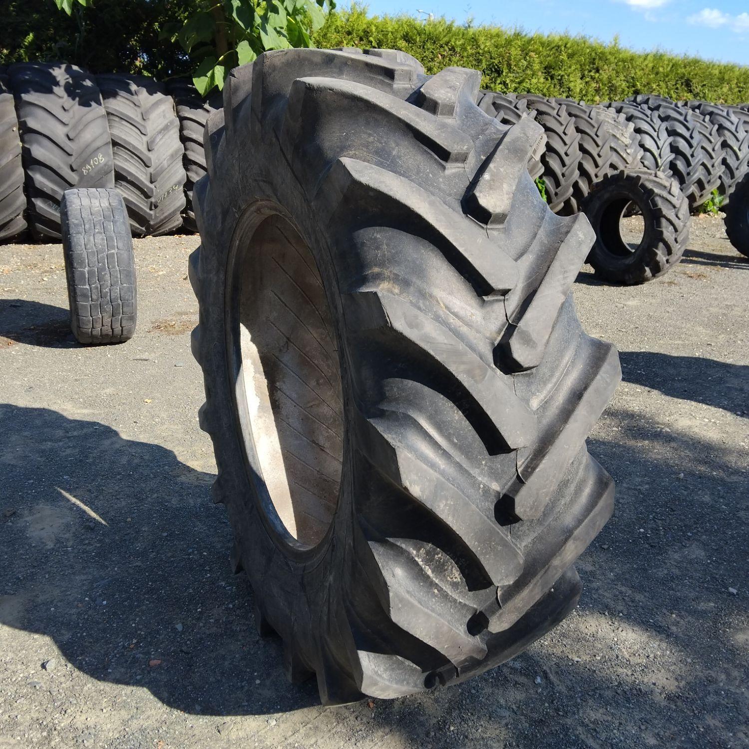  Cauciucuri 16.9R30 (420/85R30) Vredestein