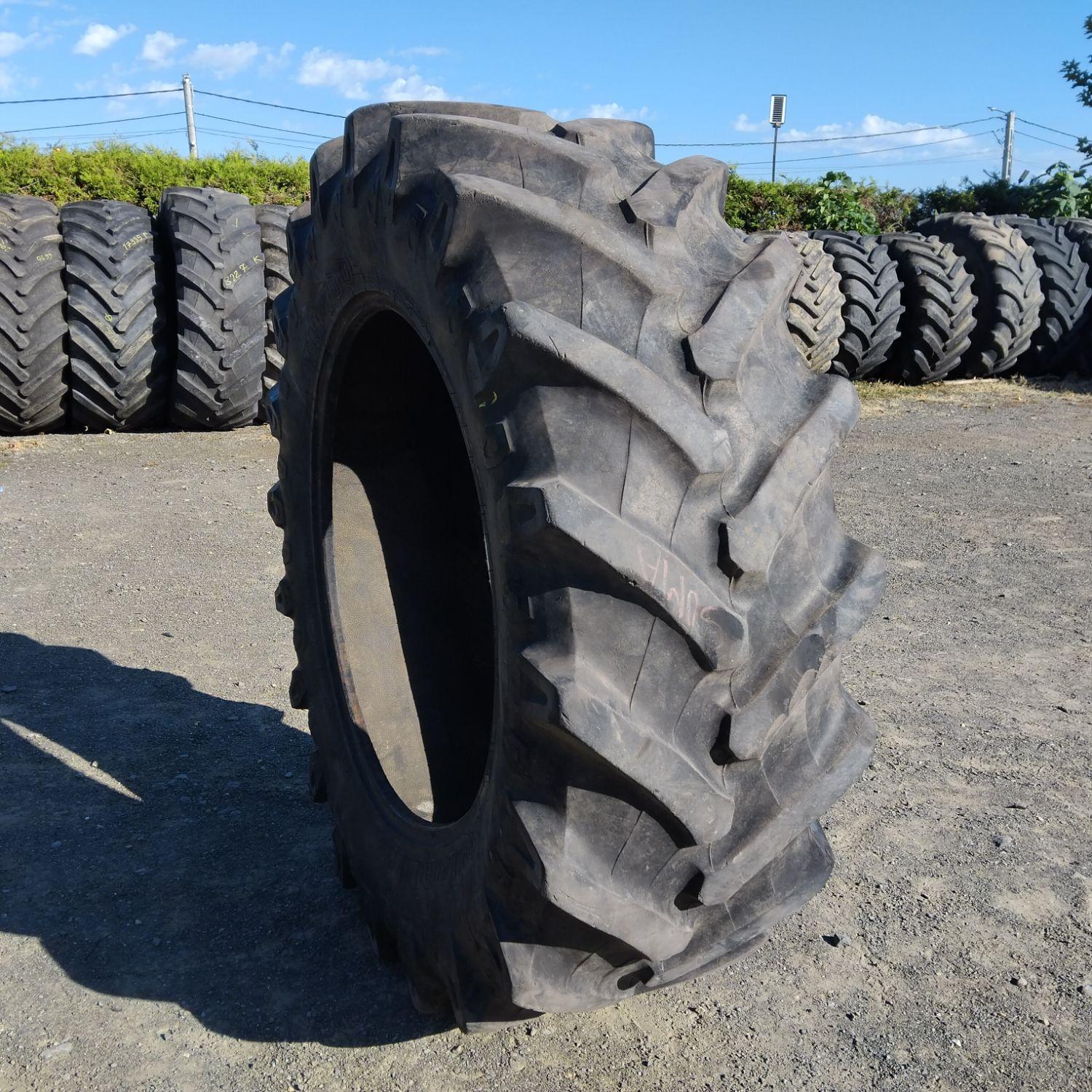  Cauciucuri 520/70R38  Pirelli