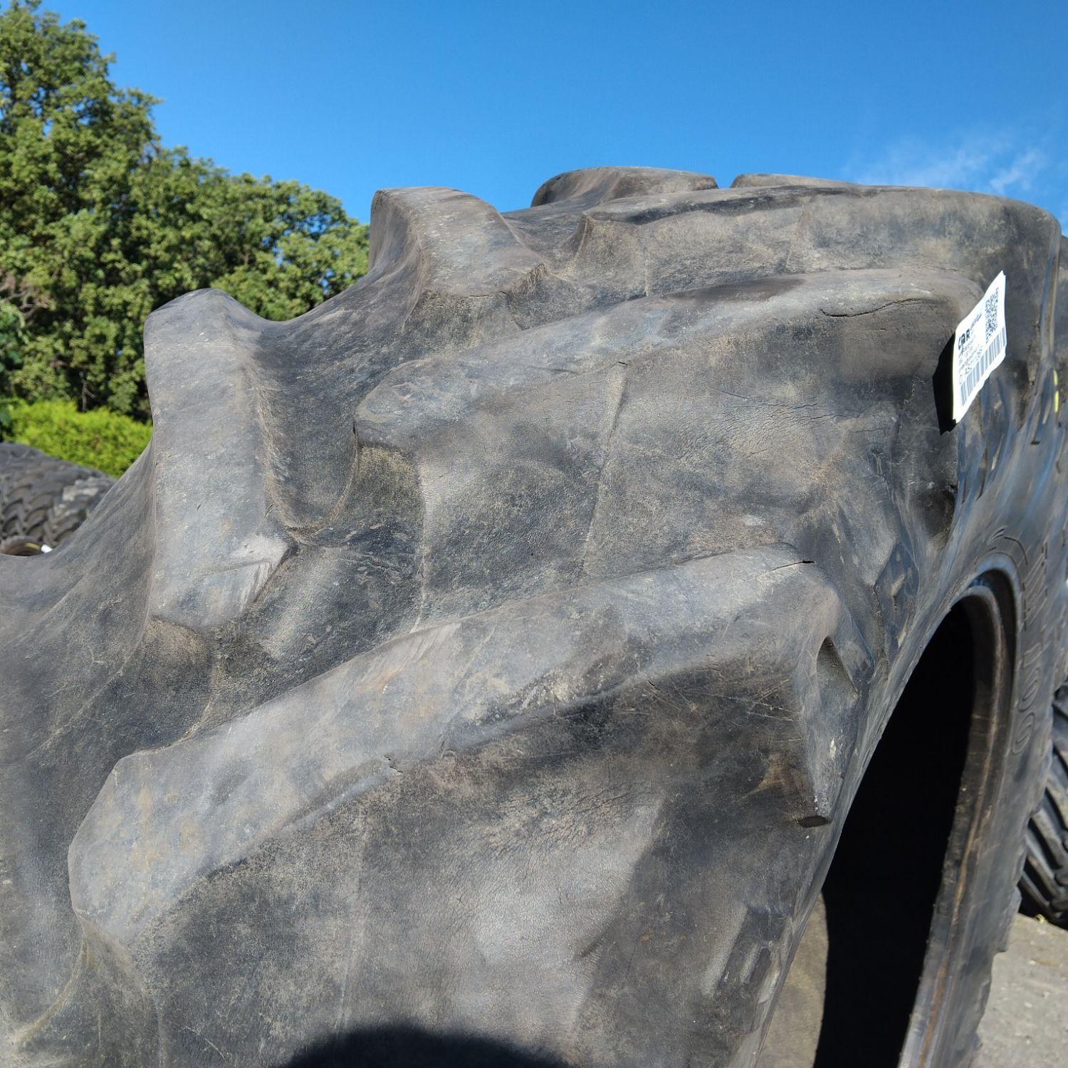  Cauciucuri 520/70R38  Pirelli