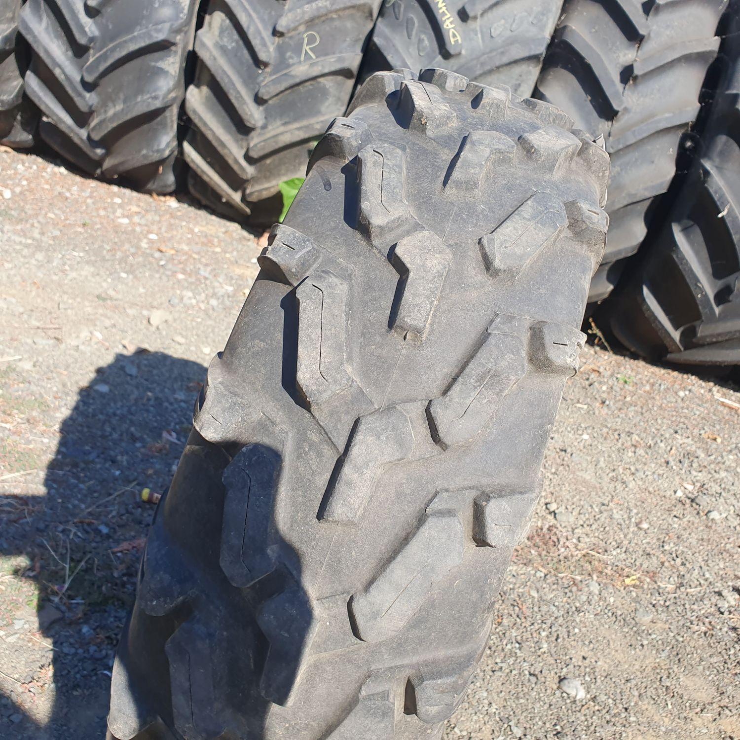  Cauciucuri 205/85R12  Carlisle