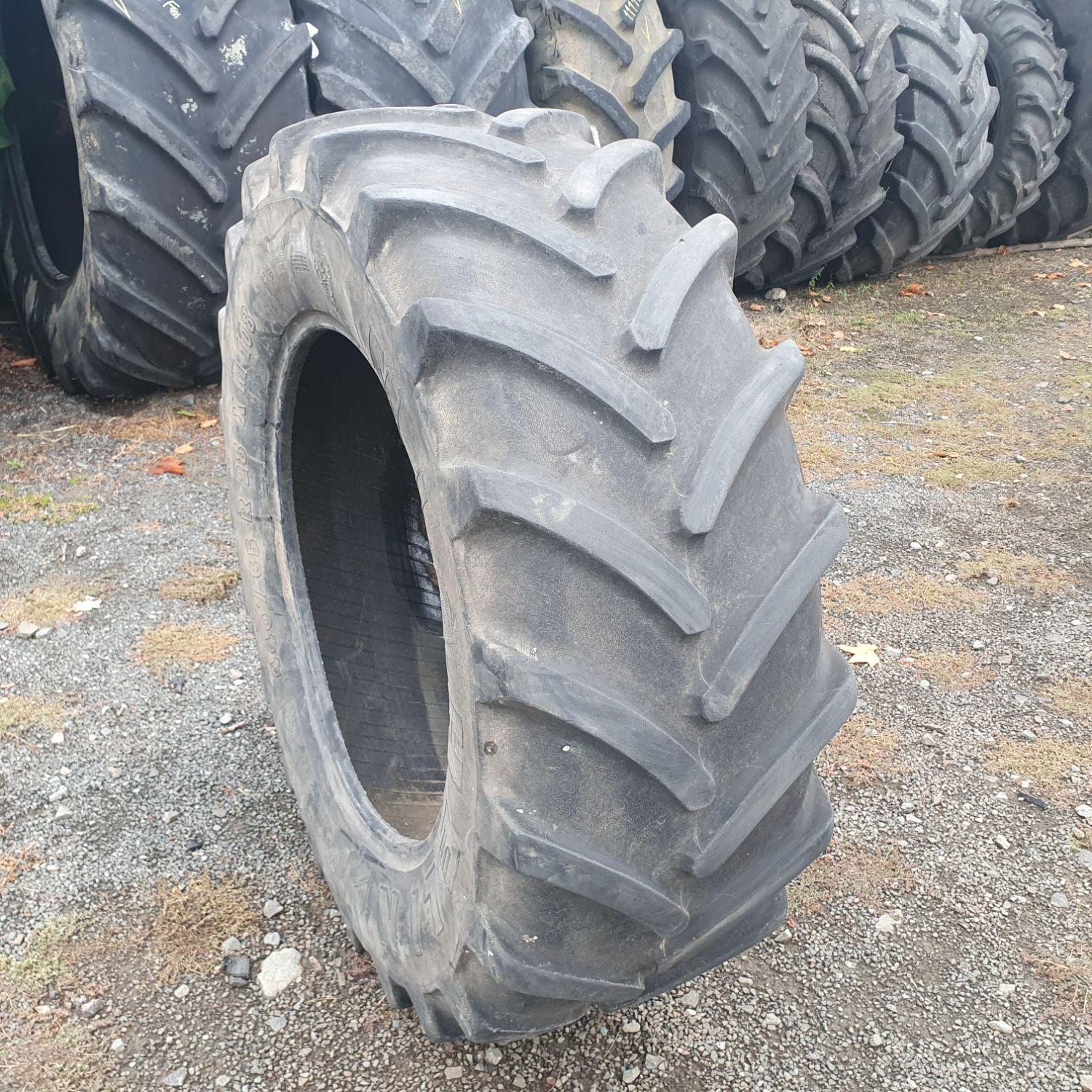  Cauciucuri 440/65R28  Michelin
