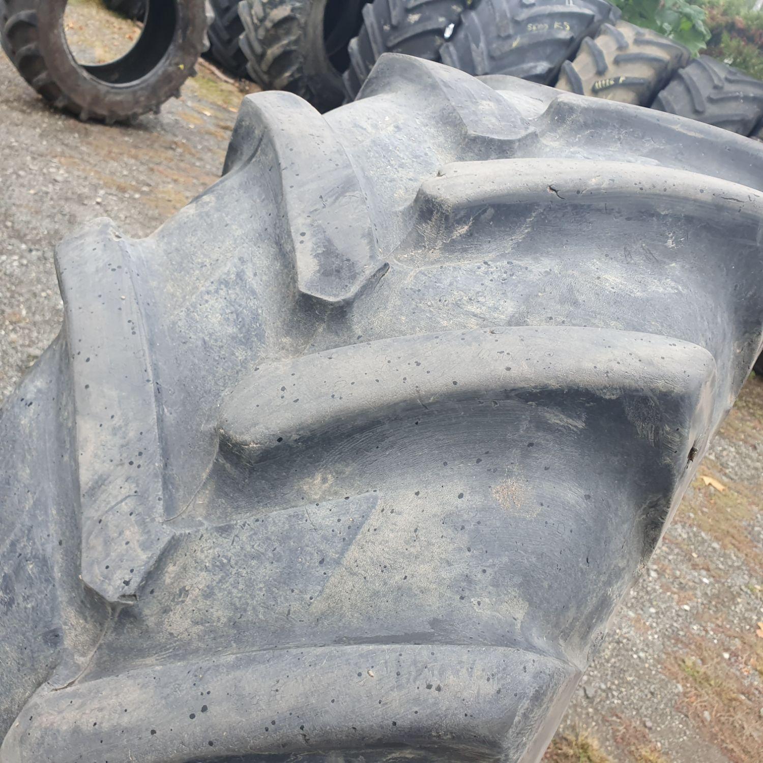  Cauciucuri 16.9R28 (420/85R28) Michelin