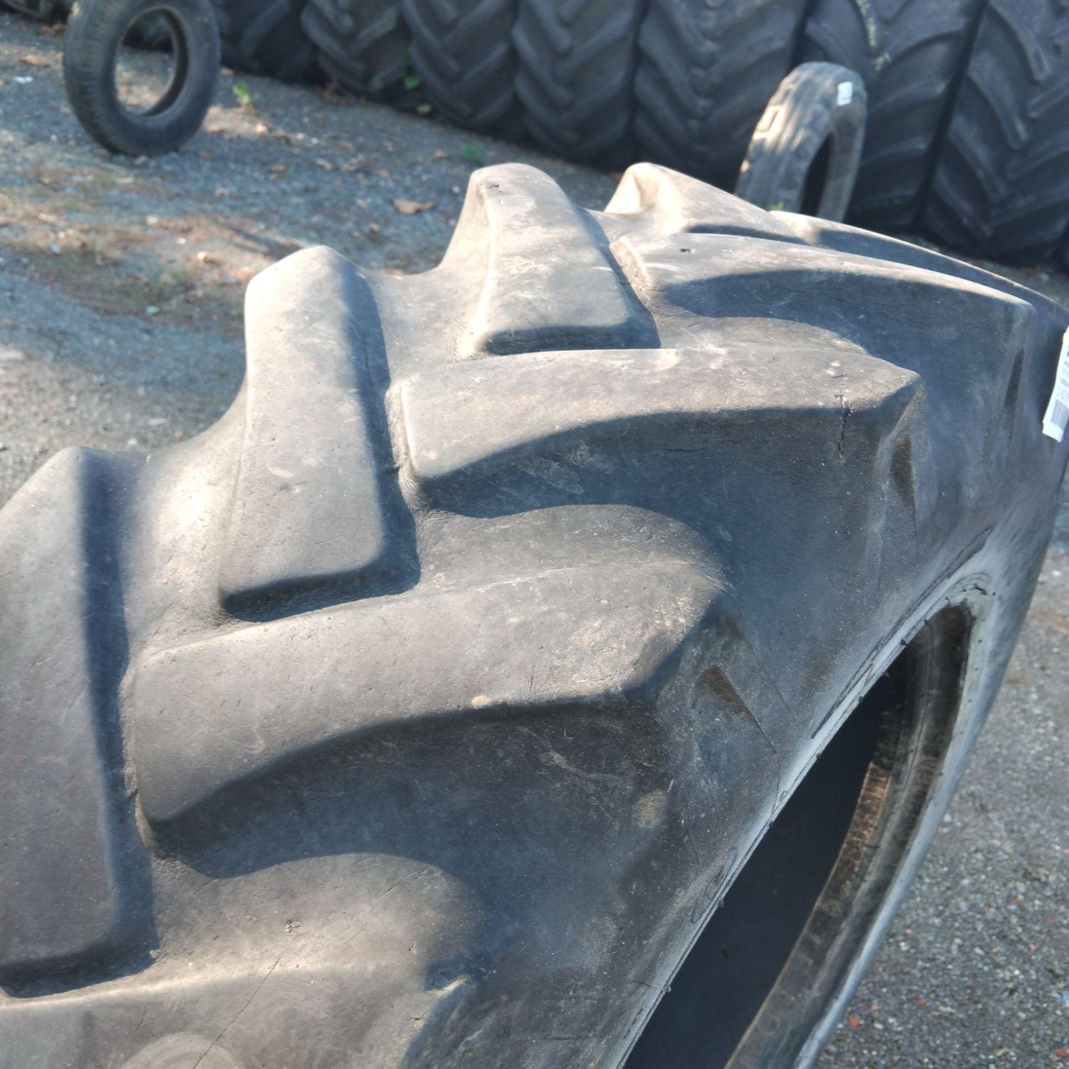  Cauciucuri 10.5-18 (10.5/80R18) Semperit