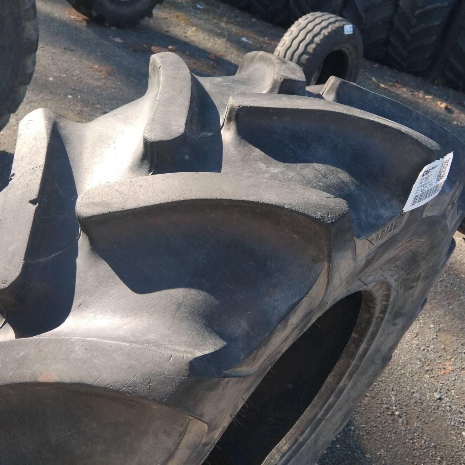  Cauciucuri 360/70R20  Continental