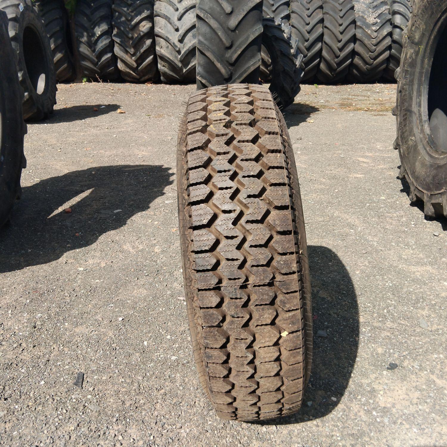  Cauciucuri 215/75R16C  Continental
