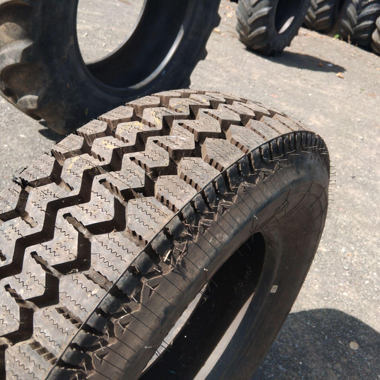  Cauciucuri 215/75R16C  Continental