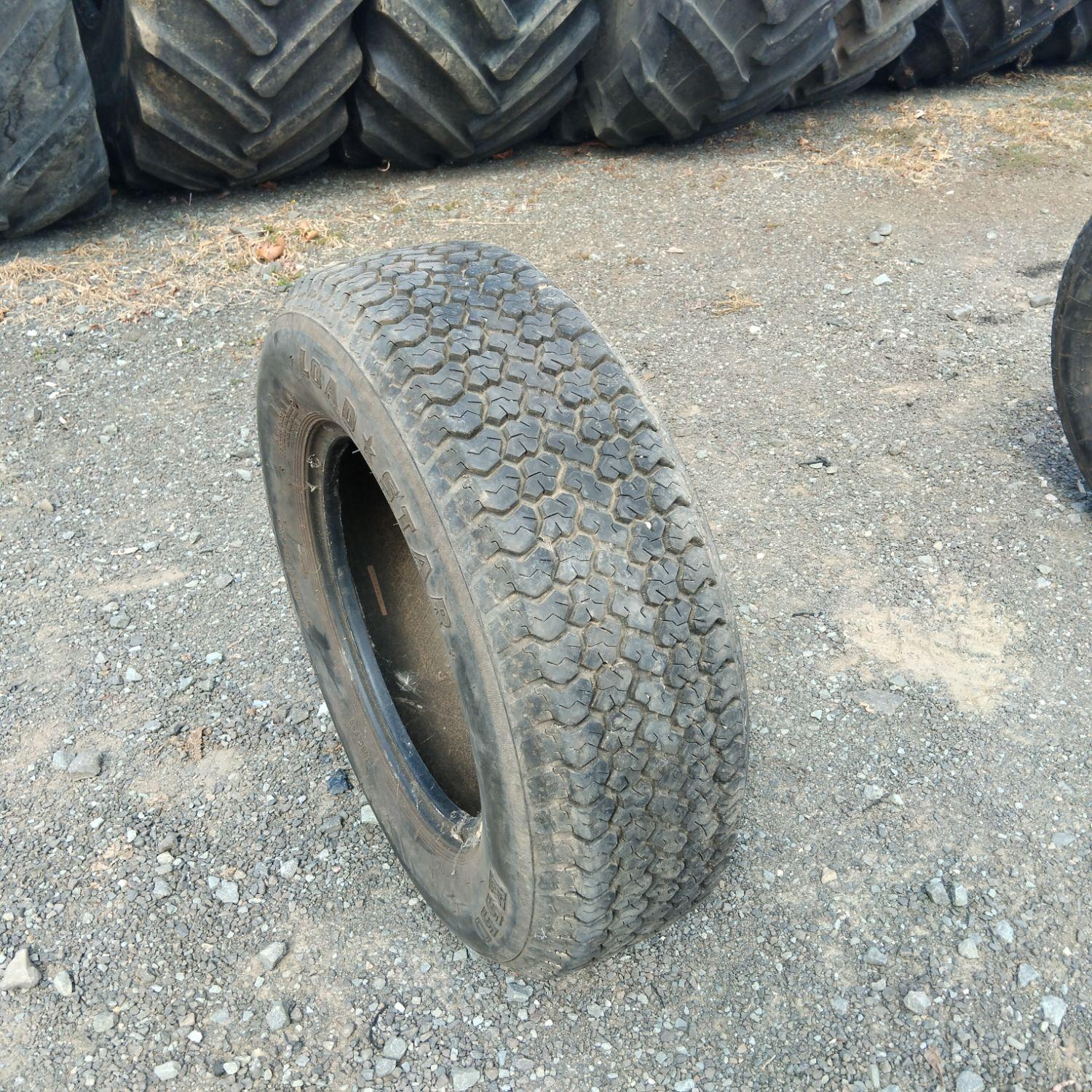  Cauciucuri 225/75R15  Loadstar