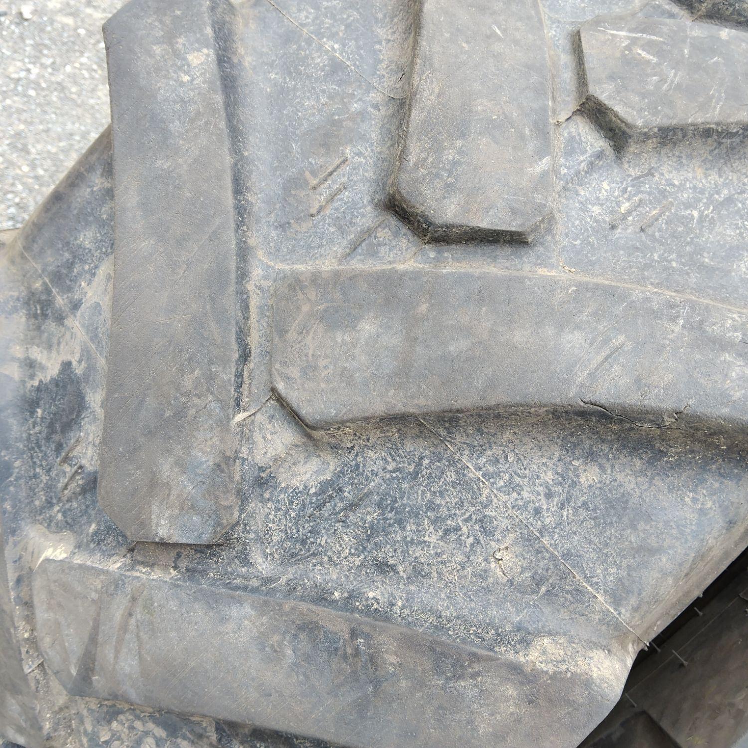  Cauciucuri 405/70-20 (16.0/70R20) Mitas
