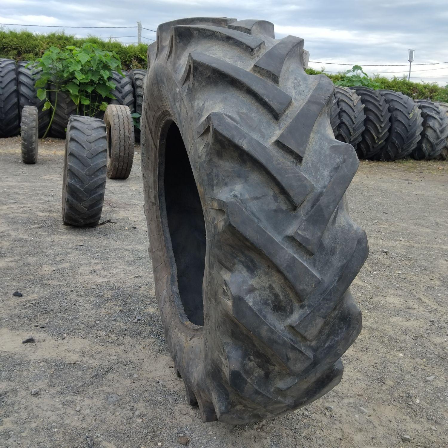  Cauciucuri 16.9-30 (420/85R30) Semperit