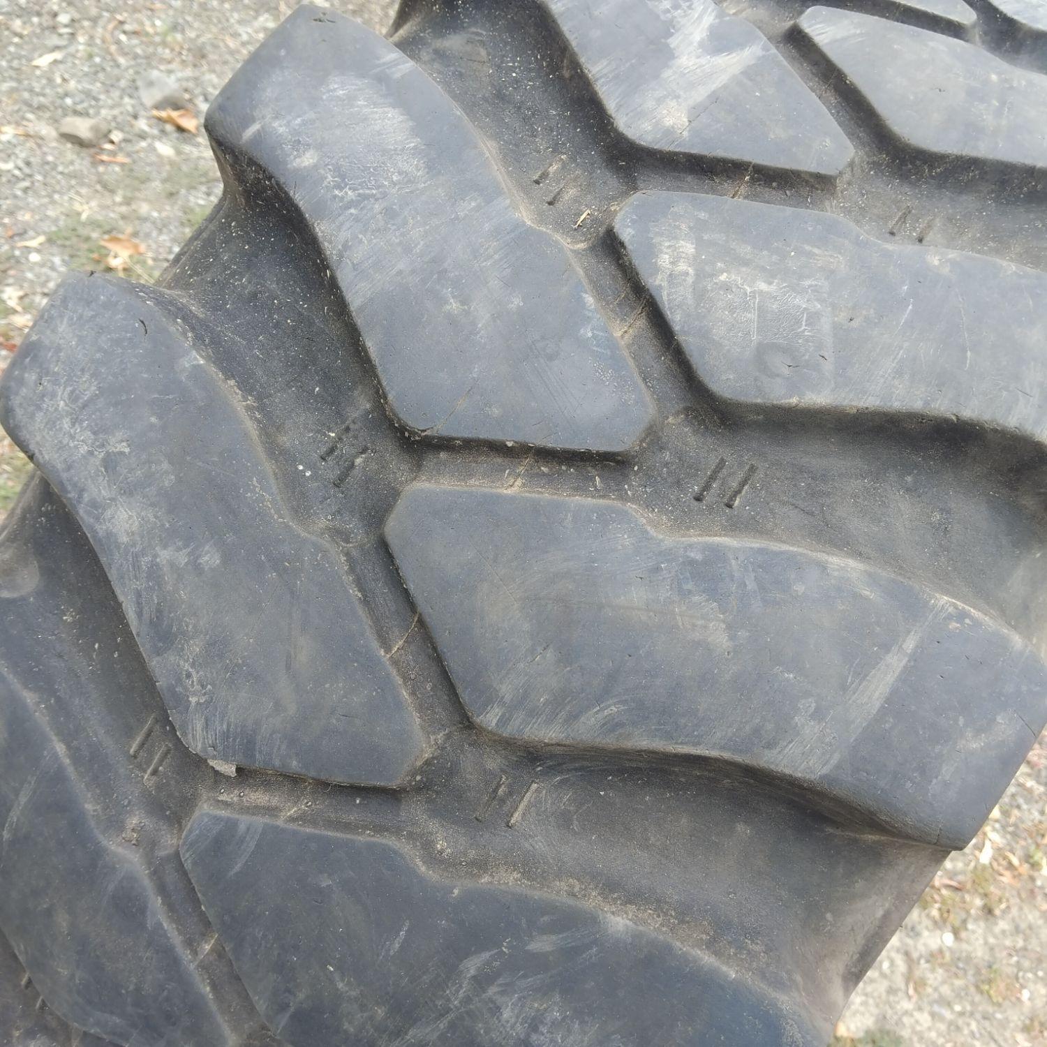 Cauciucuri 405/70-24 (400/70R24) Mitas