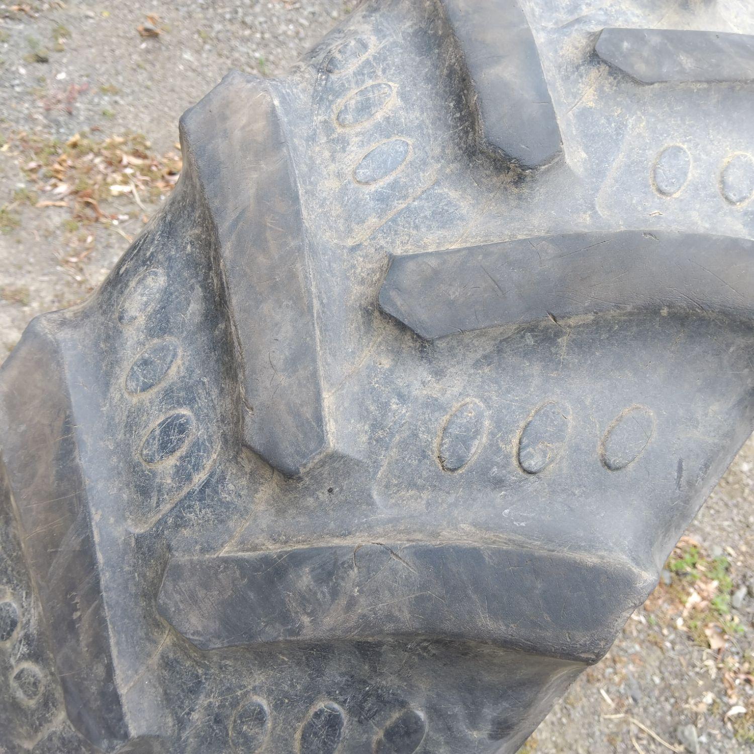  Cauciucuri 320/70R24  Bkt