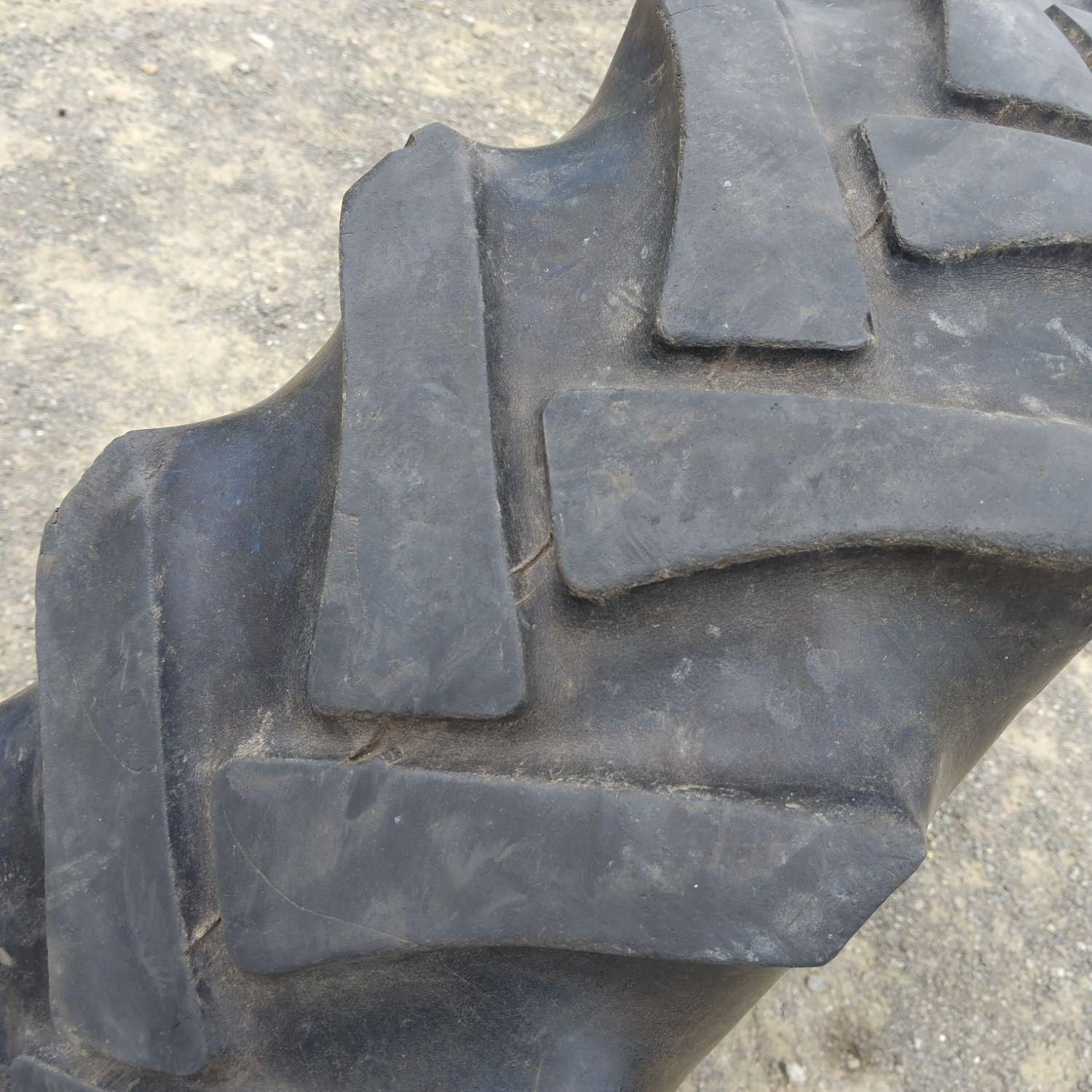  Cauciucuri 10.5-18 (10.5/80R18) Continental