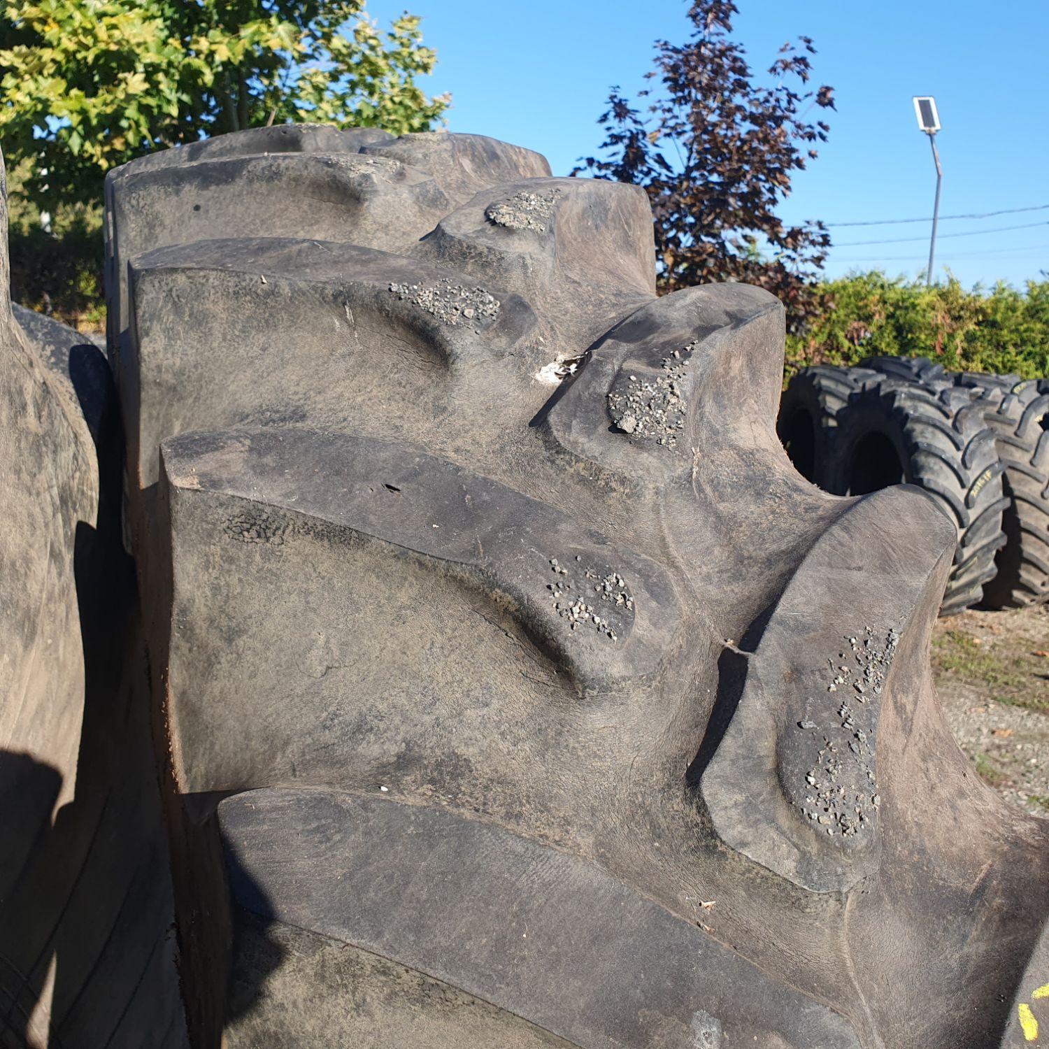  Cauciucuri 380/90R46  Firestone