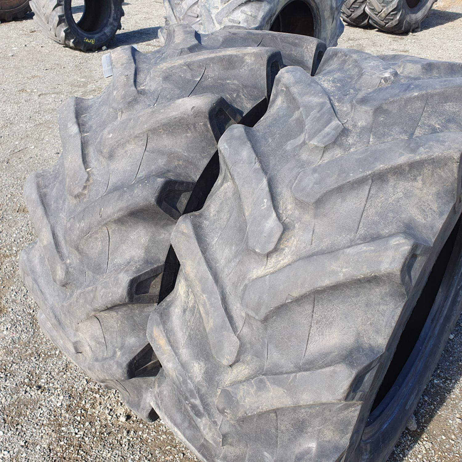  Cauciucuri 360/70R20  Pirelli