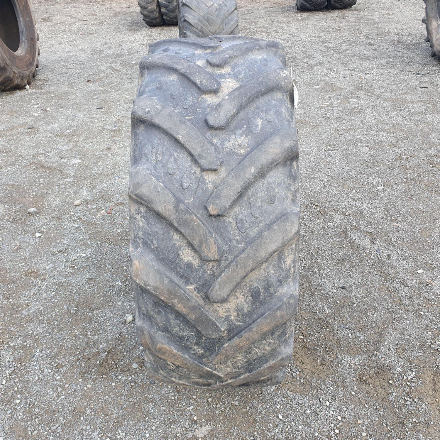  Cauciucuri 360/70R20  Bkt