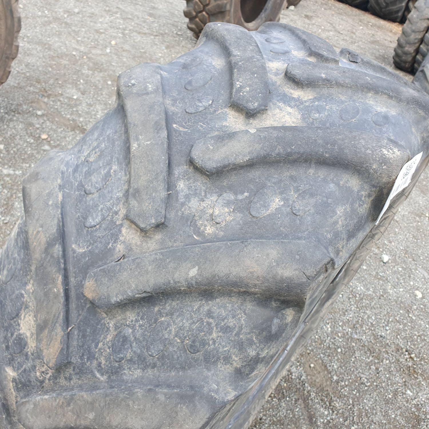  Cauciucuri 360/70R20  Bkt
